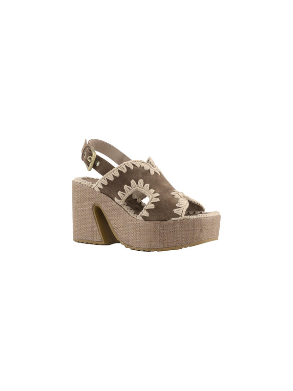 Raffia platform