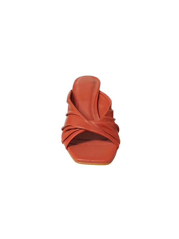 Mule annodata in pelle
