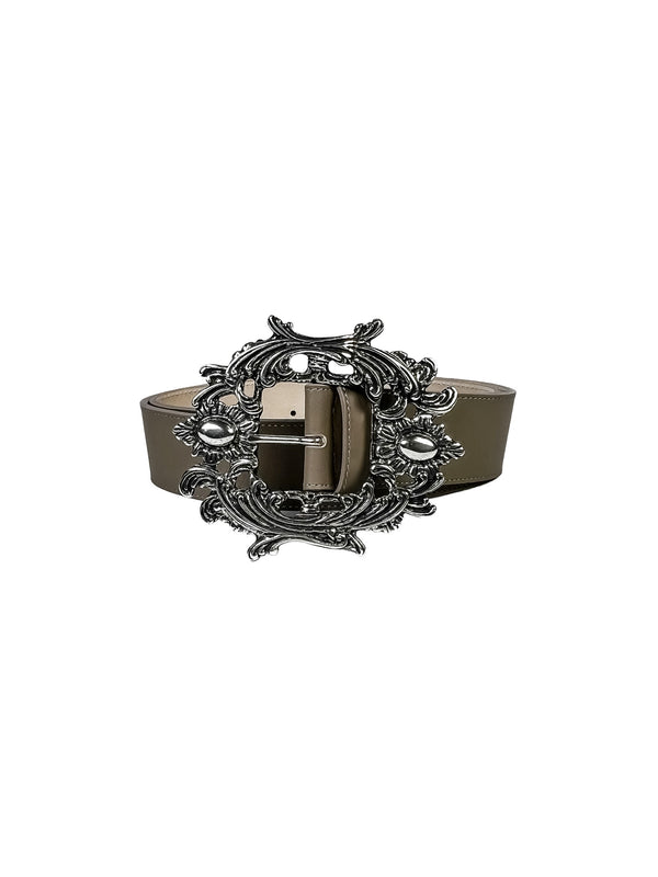 Cintura in pelle con fibbia decorativa