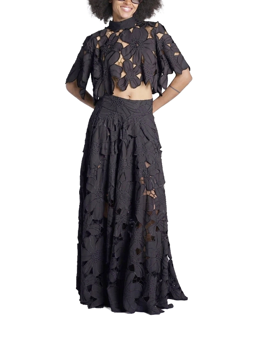 Blusa cropped in sangallo