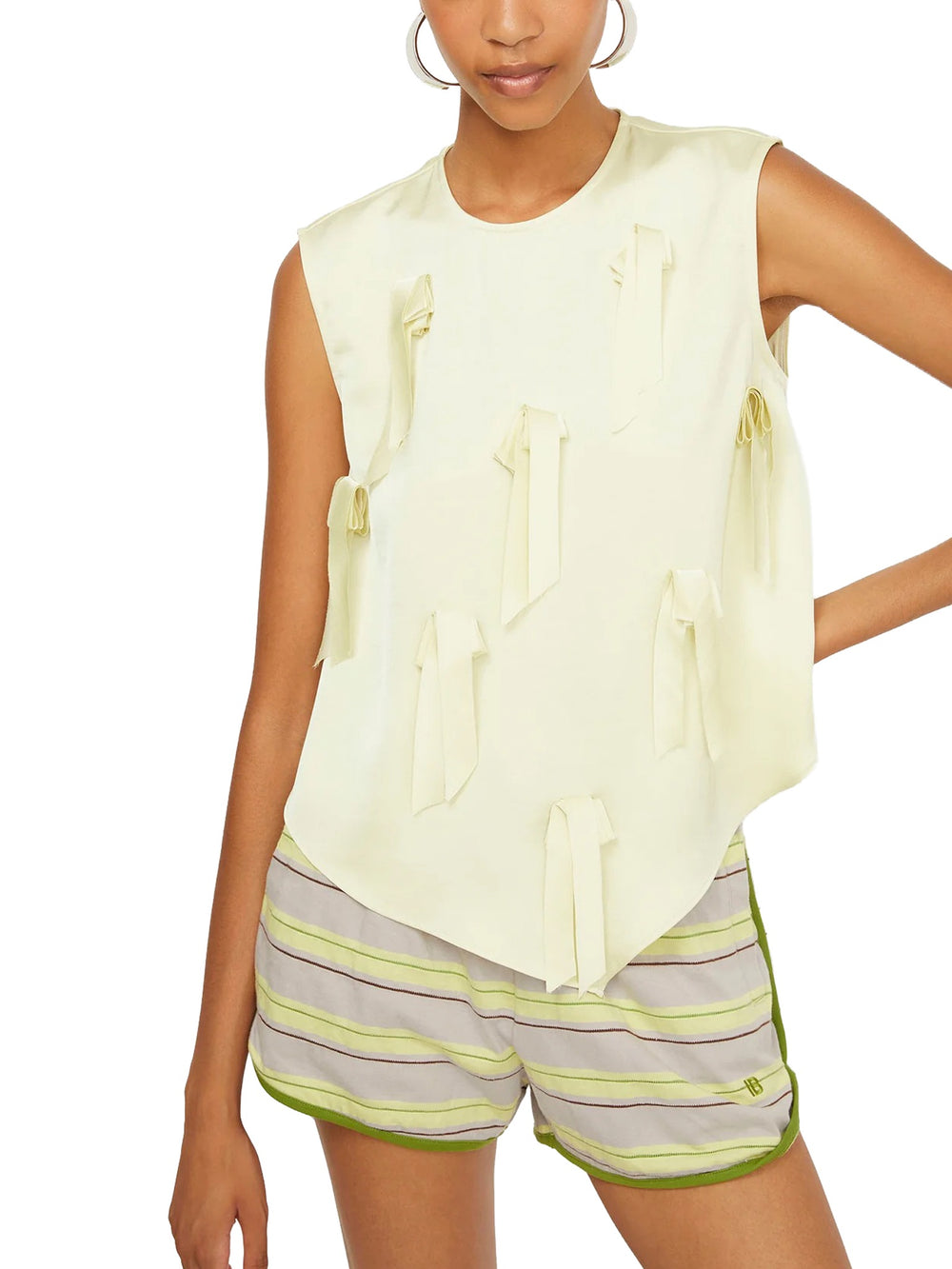 Top con fiocchi decorativi