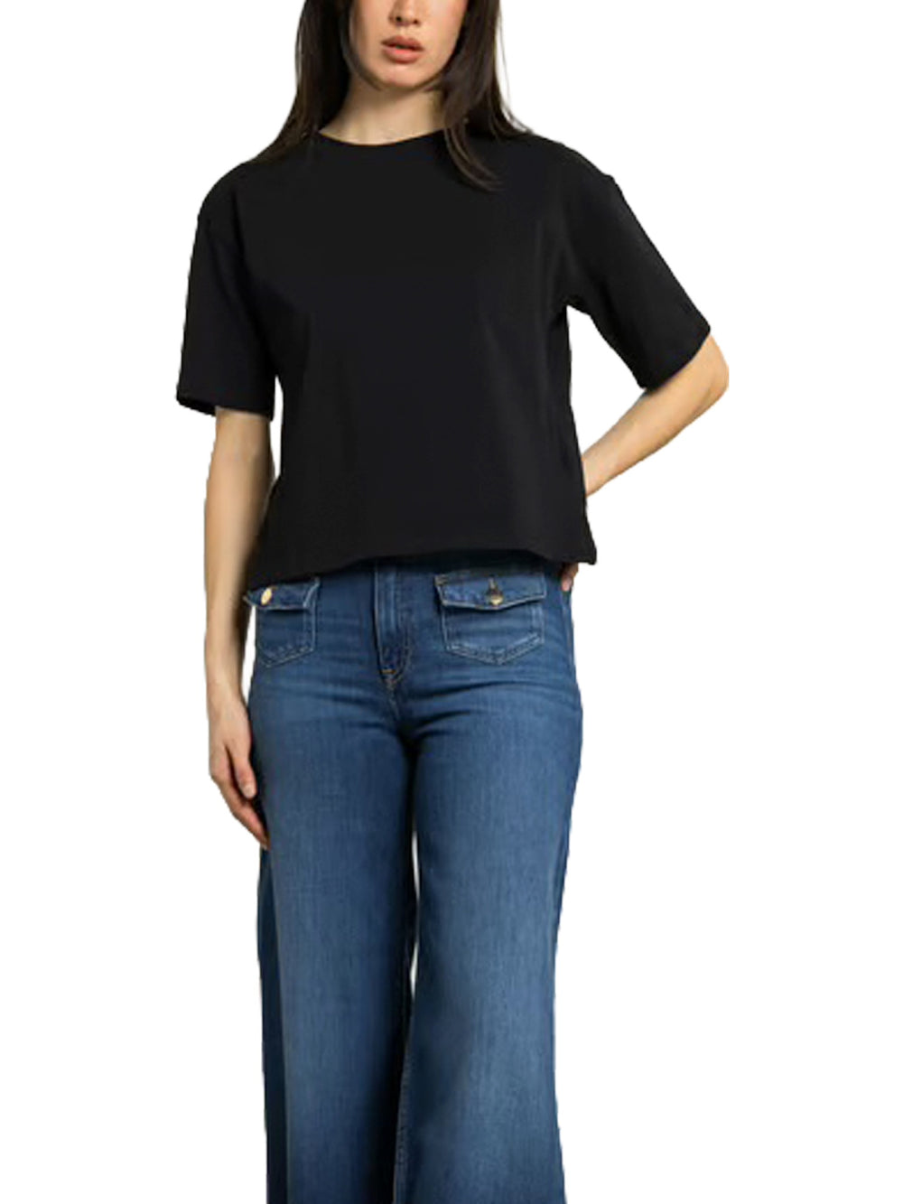 T-shirt con scollo a spalla