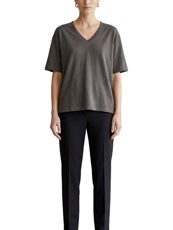 T-shirt con scollo a V