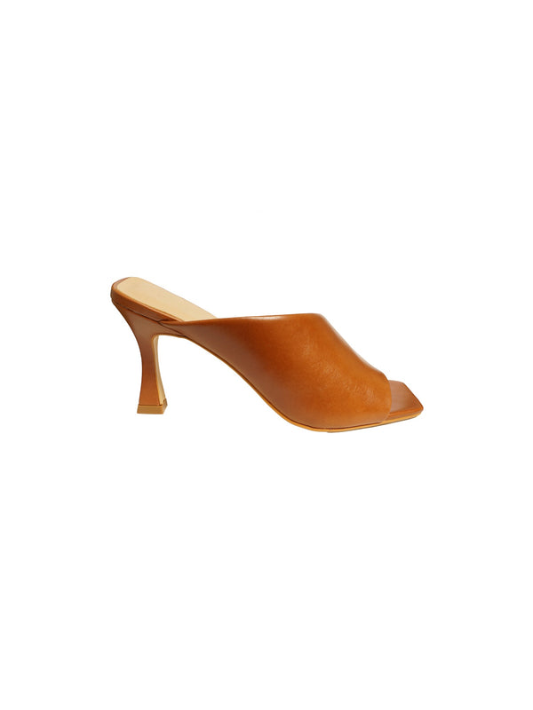 Mule asimmetrica in pelle