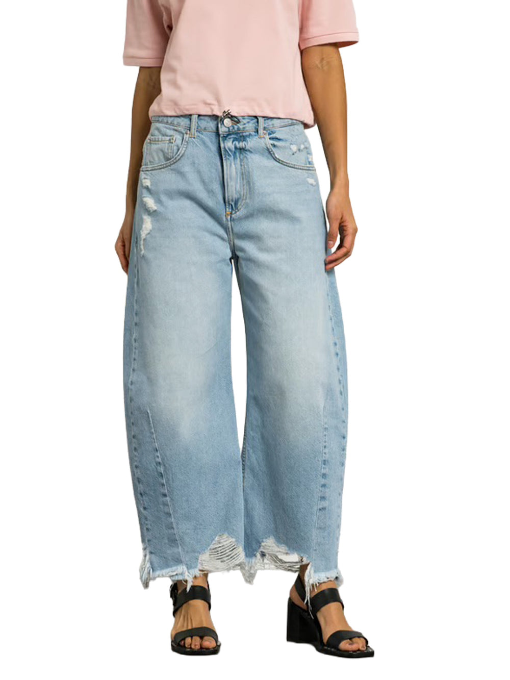 Jeans carrot sfilacciato