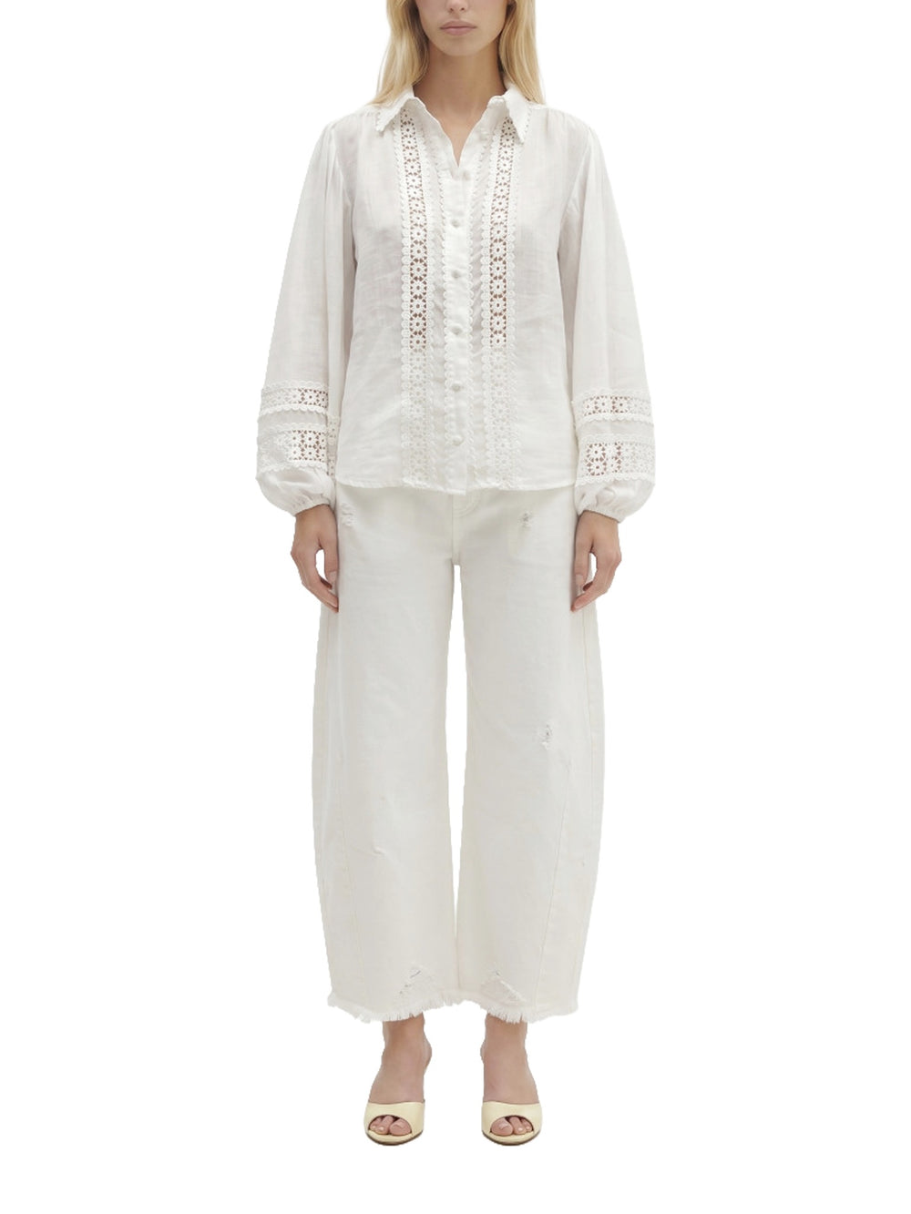 Blusa ricamata con maniche balloon