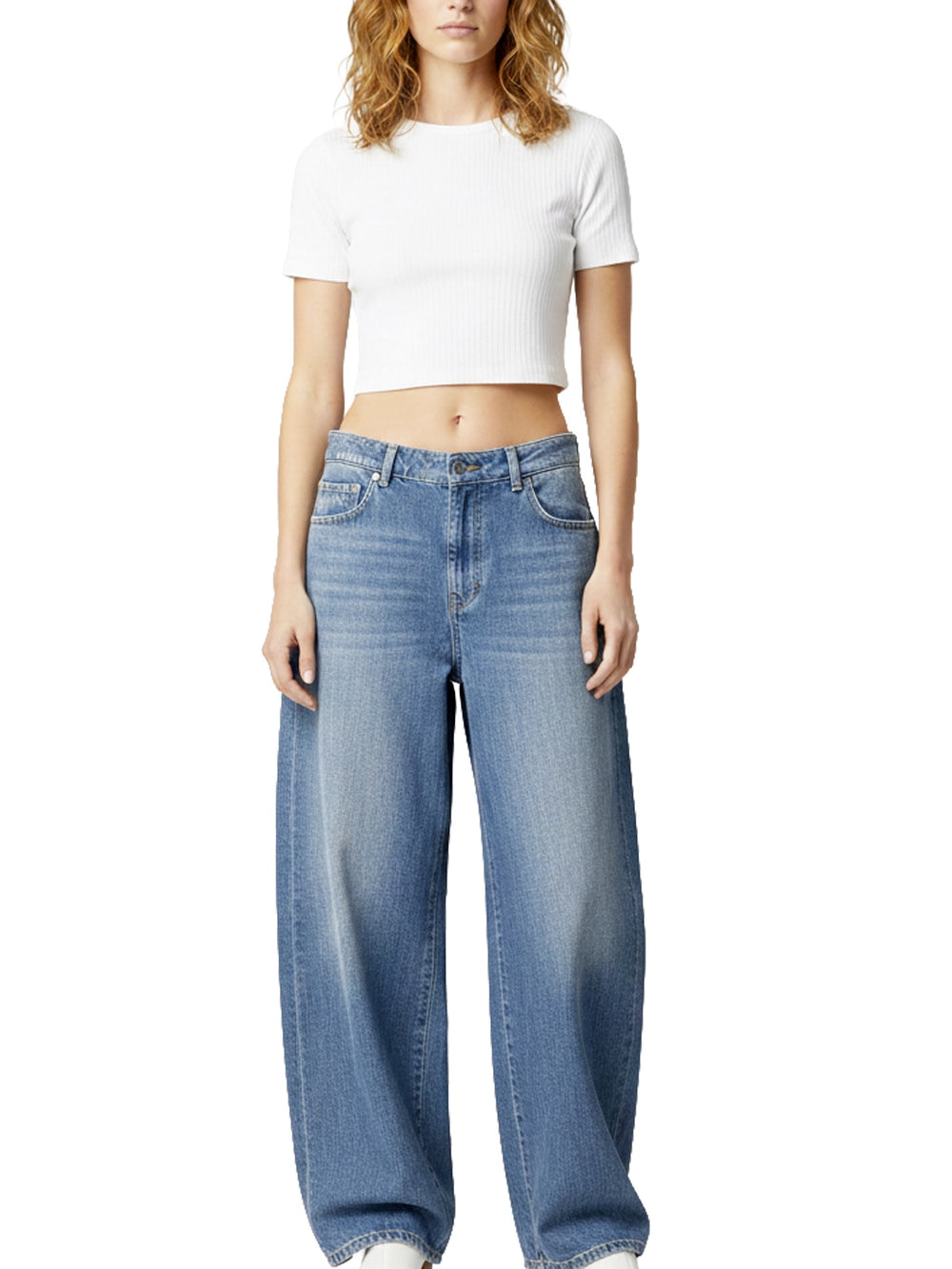 Jeans over balloon
