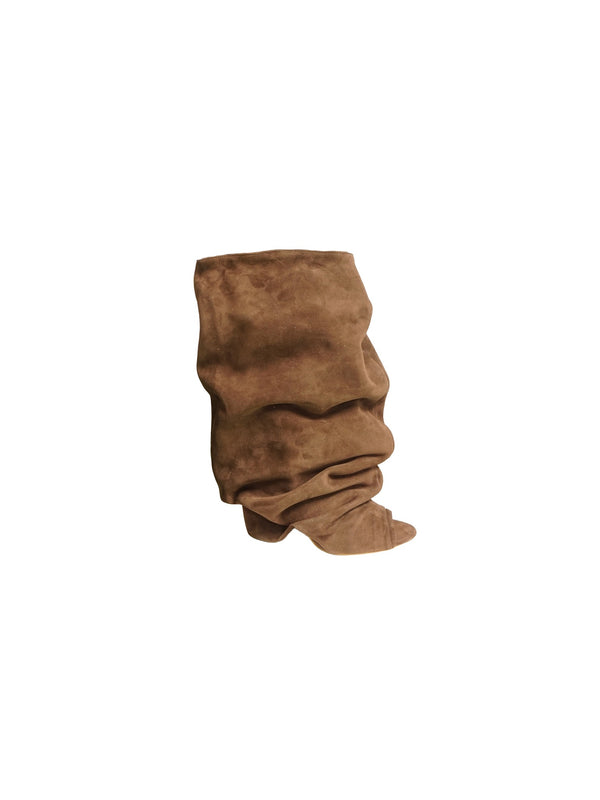 Stivale spuntato arricciato