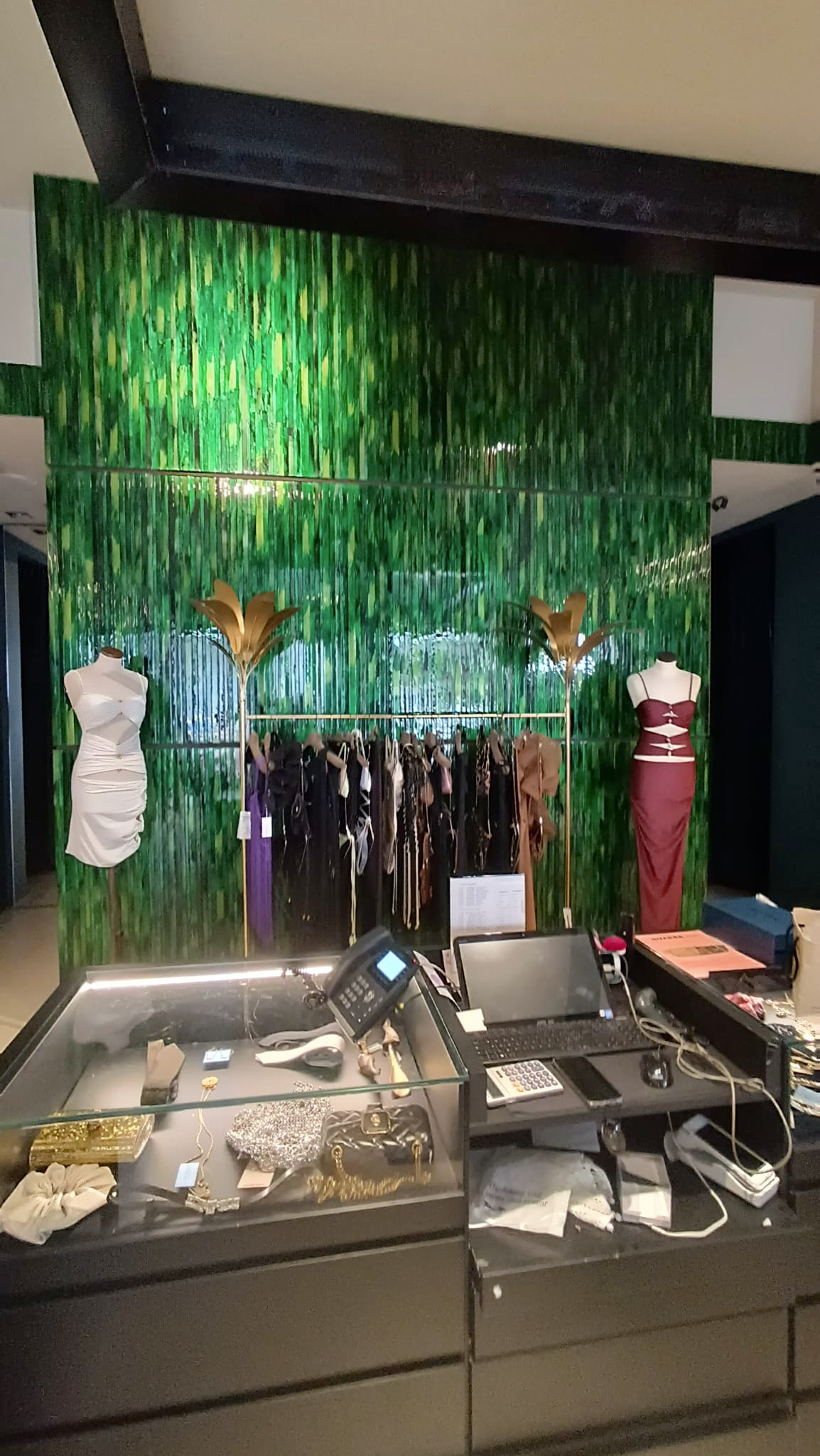 QUADRA SHOP MELO - interno 2